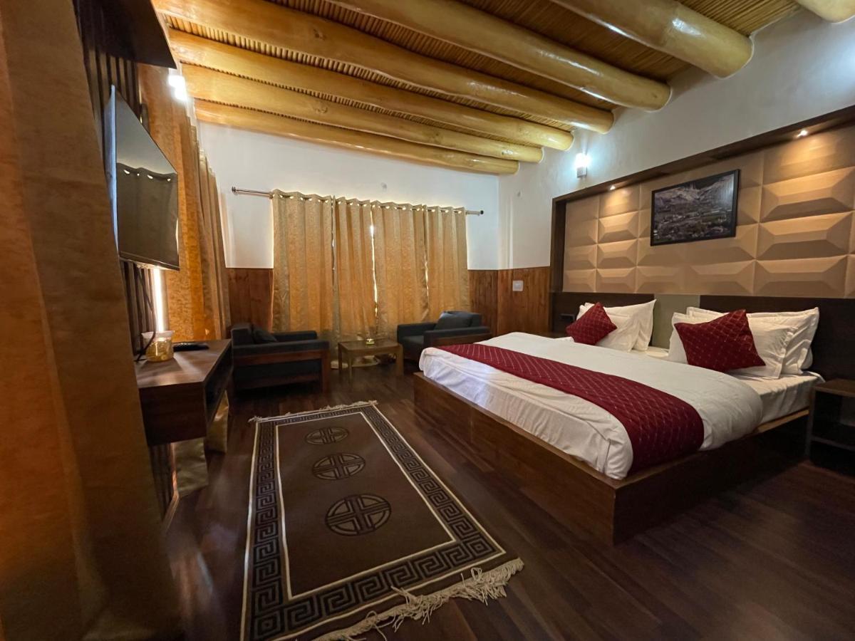 Tongspon Inn Leh Bagian luar foto