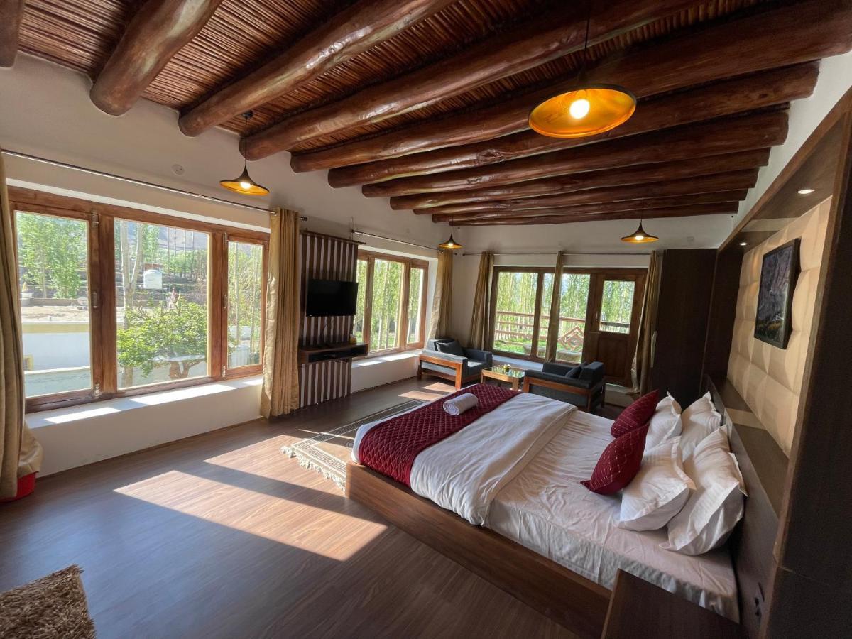 Tongspon Inn Leh Bagian luar foto
